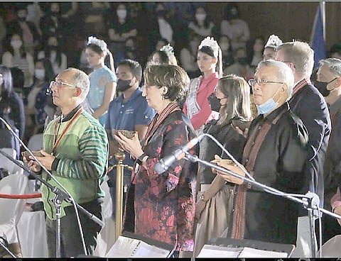 PHOTOGRAPH COURTESY OF THE US AMBASSADOR