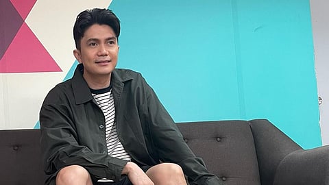 Navarro  forcing Cornejo to show cards  — Campañano