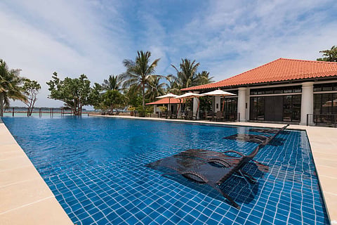 PHOTOGRAPHS COURTESY OF Dusit Thani davao
Pool at the Dusit Thani Lubi Plantation Resort Beach Club.