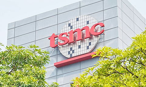 PHOTOGRAPHS COURTESY 
OF CAIXIN AND CHINA DAILY
TAIWAN Semiconductor Manufacturing company operates the world’s largest silicon wafer factories and produces some of the most advanced microchips used in everything from smartphones and cars to missiles.