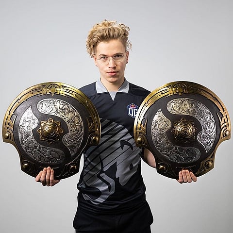 Photograph courtesy of TOPSON
TOPIAS Miikka ‘Topson’ Taavitsainen gets shocked by the DOTA landscape in the Southeast Asian region.   