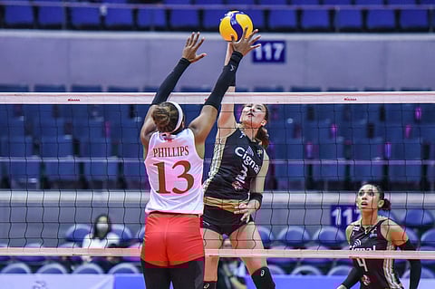 PHOTOGRAPH COURTESY OF PVL
Rachel Daquis brings Cignal to the top against MJ Phillips and Petro Gazz in their PVL Reinforced Conference game. The HD Spoikers won, 25-22, 34-32, 15-25, 16-25, 15-13.