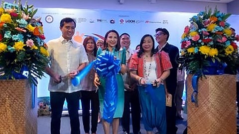 SMX Clark kicks off travel fair
