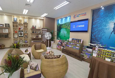PHOTOGRAPHS BY LADE KABAGANI FOR THE DAILY TRIBUNE | One-stop-shop showroom for all products Filipino at the Department of Tourism-Korea.