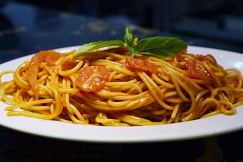 photographs COURTESY OF LORNA LLANES
Pasta Amatriciana.