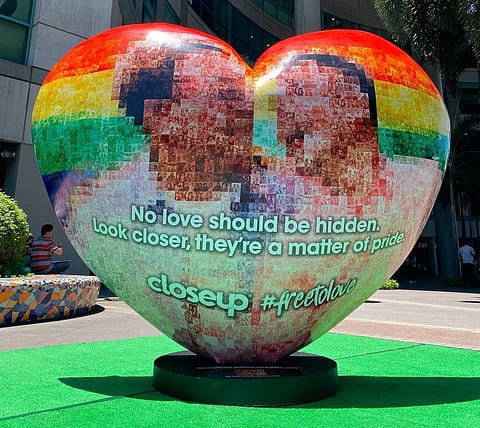 The #FreeToLove heart installation appeared in different locations in Metro Manila. | photographs courtesy of  close-up