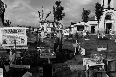 When the tide is low by Miguel Sy