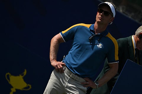 Europe's English captain, Luke Donald looks on from the 1st tee during the singles matches on the final day of play in the 44th Ryder Cup at the Marco Simone Golf and Country Club in Rome on 1 October 2023. (Photo by Andreas SOLARO / AFP)