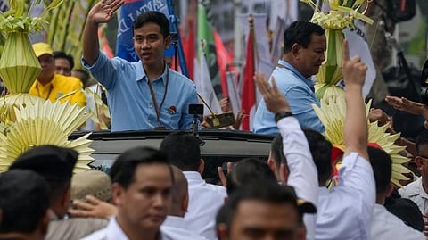 Presidential candidate Prabowo Subianto (right) and his running mate Gibran Rakabuming Raka (left) (Photo: BAY ISMOYO / AFP)