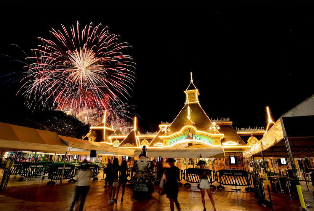 Enchanted Kingdom celebrates 28 years with storied Sky Wizardry Fireworks competition’s grand finale
