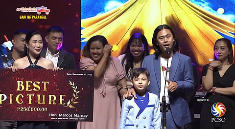 ZIG Dulay’s ‘Firefly’ won Best Picture.(screencap from fb.com//mmff)