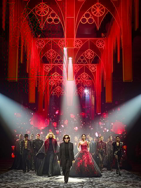 CURTAIN CALL: Designer Michael Cinco with muses Michael Konig and Hanna Khayle. (Photographs courtesy of DANIEL TAN
)