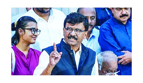SC issues contempt notice to Raut over remarks on CJI
