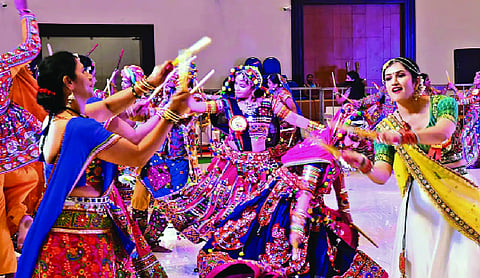 Delhi Govt holds 3-day Dandiya festival