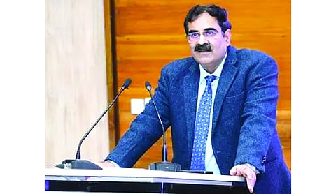 Delhi Govt warns department heads of action over delays in public grievance redressal
