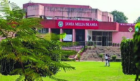 Jamia shifts classes online