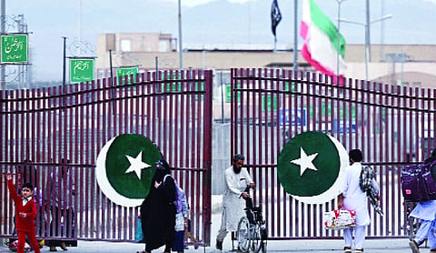 Pakistan resumes cross-border trade with Iran after week-long suspension
