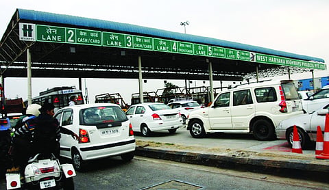 250 personnel to enforce vehicle curbs from November 1