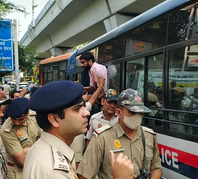 Delhi police detaining NSUI uni president