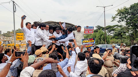 Hyderabad Police detains the BRS leaders who were on the way to take public opinion on the Musi River Rejuvenation Project on Wednesday. 