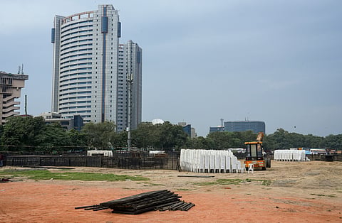 Preparations are underway at Ramlila Maidan ahead of the 'Chalo Dilli' march scheduled to be held on November 1st in New Delhi.
