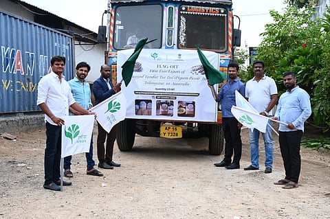 APEDA facilitated the first-ever export shipment of GI-tagged Tandur red gram from Telangana to Australia.