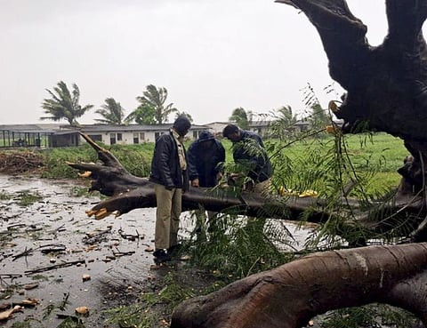 Cyclone Arnab: Six dead in Andhra Pradesh, 300 Ganjam villages marooned as air evacuations begin. 
