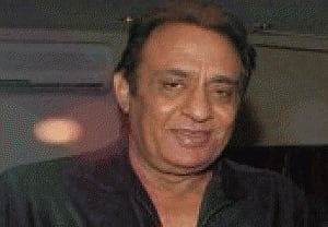 No discipline at film premieres, rues Ranjeet