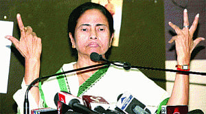 'Mamata wants centre stage'