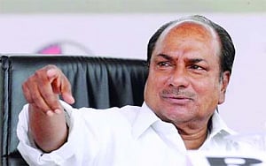Antony refers military officers' pay scale issue to Attorney General
