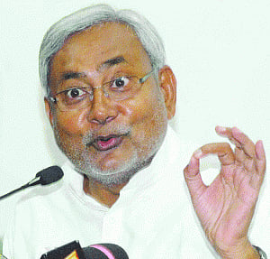 Nitish adamant on divorce