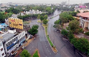 Telangana shutdown evokes mixed response