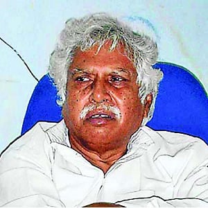 Cong names Gujarat MP as new UP incharge to counter Amit Shah