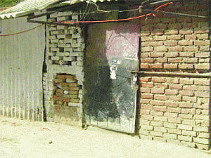 Noida traffic cops live amid lack of basic amenities