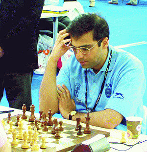 Anand draws with Gelfand