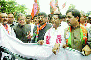 Violence mars Bihar bandh