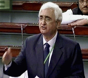 Due weight to MPs views on Sri lankan vote, assures Khurshid