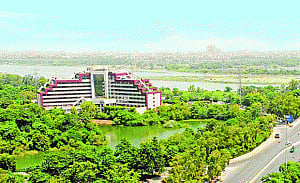 Delhi beats all on green cover
