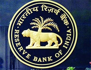 CAD to narrow in FY14, financing it is a concern : Analysts