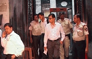 Cash, jewels worth Rs.200 crore seized in Mumbai