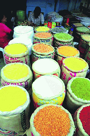 Govt opts for Food Ordinance