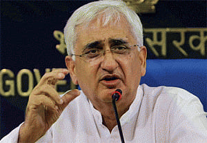 Khurshid, Ashraf meet over lunch, terror not on table