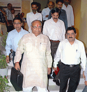 Madhya Pradesh finance minister quits