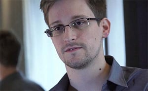 Venezuela, Nicaragua offer asylum to Snowden