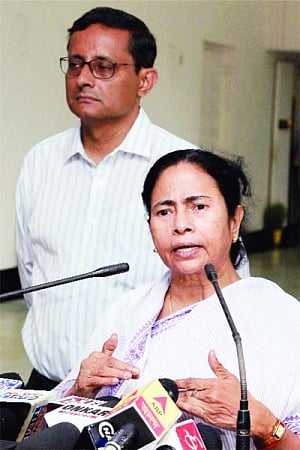 Didi fires salvo at Centre over blasts in Bodh Gaya