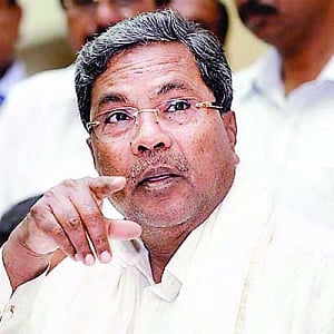 Bickering in Karnataka Cong over CM's style of functioning