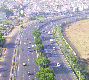 Over-plantation on e-way 'hazardous': CRRI