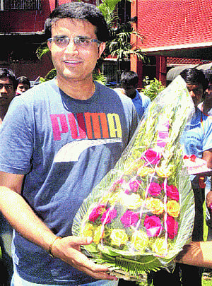 Dada picks Dhoni to lead his all-time great Indian ODI side