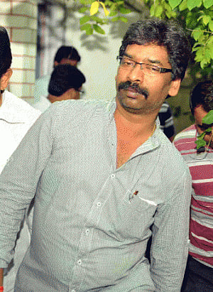 Jr Soren to stake claim for Govt today