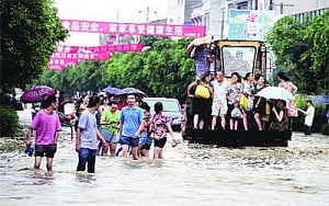 16 killed in heavy rain, landslides in China